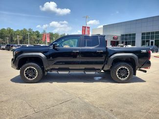 Used 2024 Toyota Tacoma TRD Off-Road w/ TRD Off Road Premium Package AWD/4WD video 2