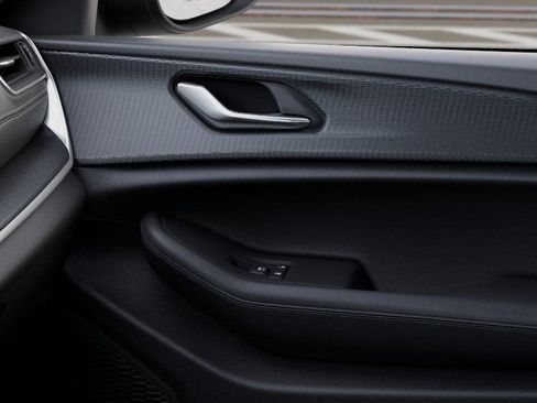 New 2025 Jeep Grand Cherokee Altitude image 25