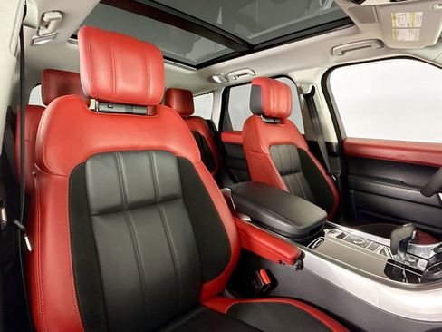 Used 2021 Land Rover Range Rover Sport HST image 14