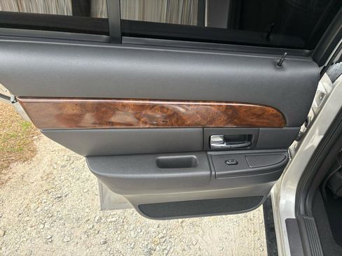 Used 2006 Mercury Grand Marquis LS RWD image 11