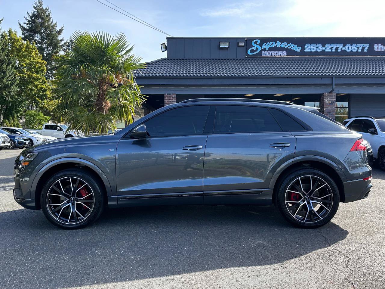 Used 2019 Audi Q8 Prestige w/ Year 1 Package AWD/4WD image 3