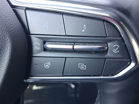 Used 2025 Chevrolet Equinox LT w/ Convenience Package II AWD/4WD image 21