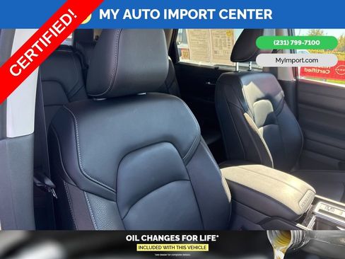 Certified 2024 Nissan Pathfinder SL image 31