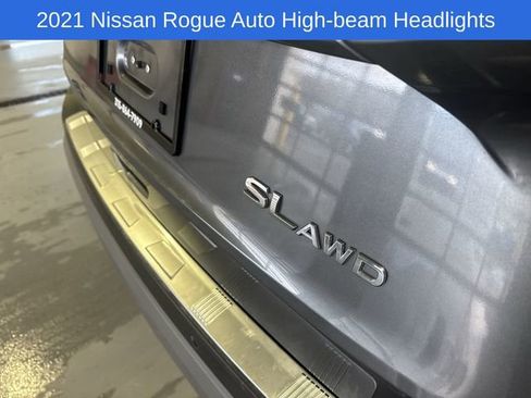 Used 2021 Nissan Rogue SL image 28