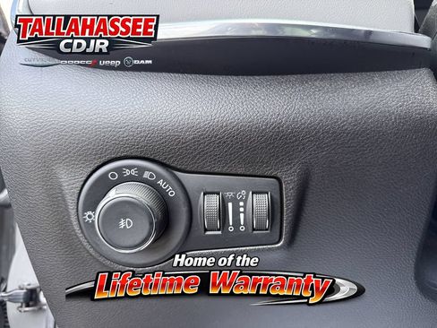 Used 2022 Jeep Compass Limited AWD/4WD image 30