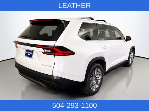 Used 2025 Toyota Grand Highlander Platinum image 5