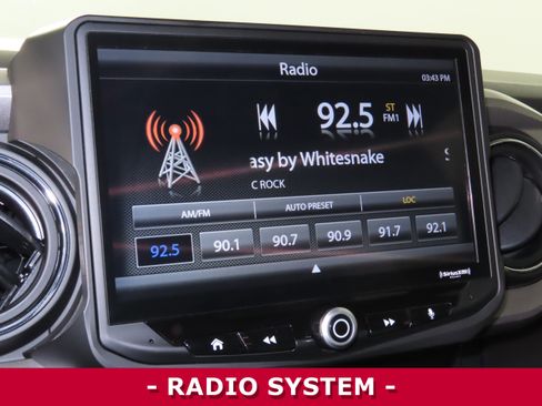 Used 2018 Toyota Tacoma SR5 image 17