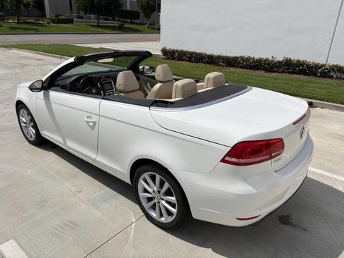 Used 2013 Volkswagen Eos Komfort image 29