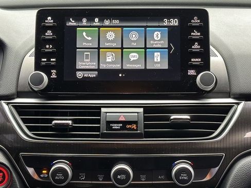 Used 2018 Honda Accord Sport image 19