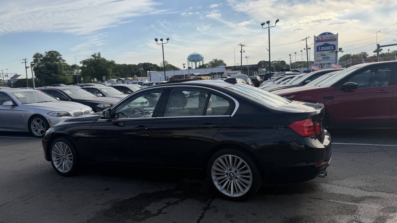 Used 2013 BMW 328i xDrive Sedan AWD/4WD image 6