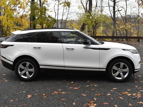 Used 2019 Land Rover Range Rover Velar S image 11