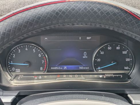 Used 2021 Ford Explorer XLT image 25