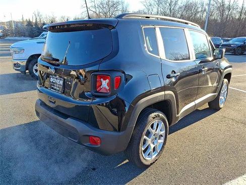 Certified 2023 Jeep Renegade Latitude w/ Sun/Sound Group image 24
