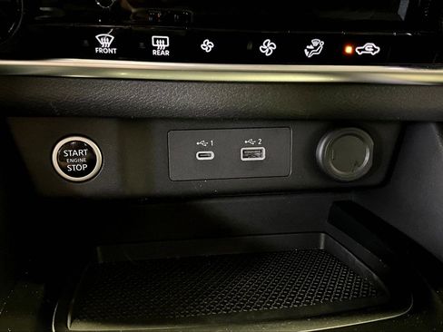 Used 2023 Nissan Rogue SV image 15