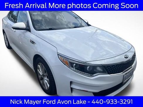 Used 2017 Kia Optima EX w/ Premium Package FWD image 10