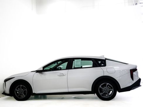 Used 2025 Kia K4 FWD image 5