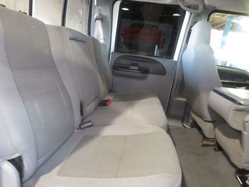Used 2007 Ford F250 4x4 Crew Cab Super Duty image 30
