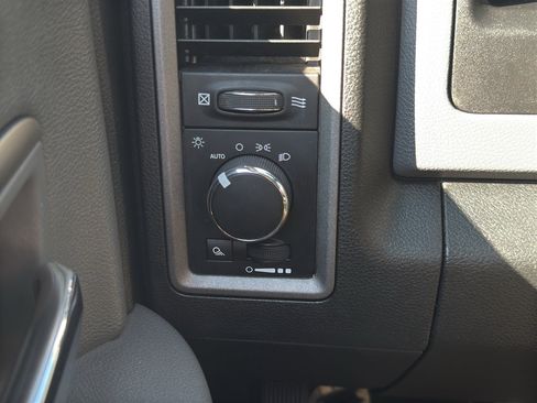 Used 2016 RAM 1500 Tradesman w/ Power & Remote Entry Group image 15