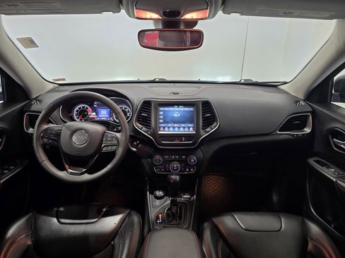 Used 2022 Jeep Cherokee Trailhawk w/ Trailer Tow Group image 2