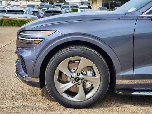 New 2026 Genesis GV70 2.5T Advanced AWD/4WD image 6