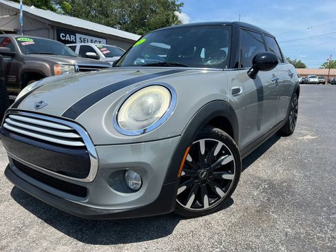 Used 2015 MINI Cooper 4-Door Hardtop FWD image 1