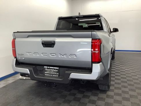 Used 2024 Toyota Tacoma SR5 AWD/4WD image 23