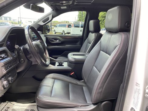 Used 2022 Chevrolet Tahoe RST w/ Luxury Package AWD/4WD image 16