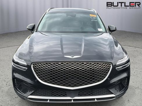 Used 2023 Genesis GV70 2.5T AWD/4WD image 3