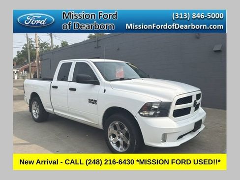 Used 2018 RAM 1500 Express w/ Express Value Package AWD/4WD image 1
