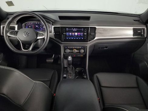 Used 2023 Volkswagen Atlas Cross Sport SE image 19