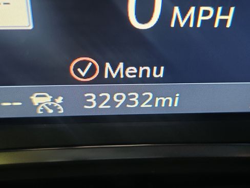 Certified 2023 Chevrolet Traverse RS image 19