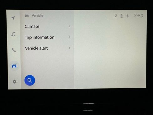 Used 2025 Toyota Highlander XLE image 31