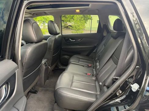 Used 2019 Nissan Rogue SL w/ Premium Package AWD/4WD image 30