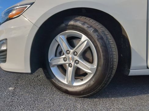 Used 2024 Chevrolet Malibu LT image 35