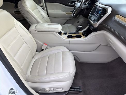 Used 2019 GMC Acadia Denali w/ Technology Package image 13