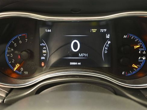 Used 2021 Jeep Grand Cherokee Summit AWD/4WD image 32