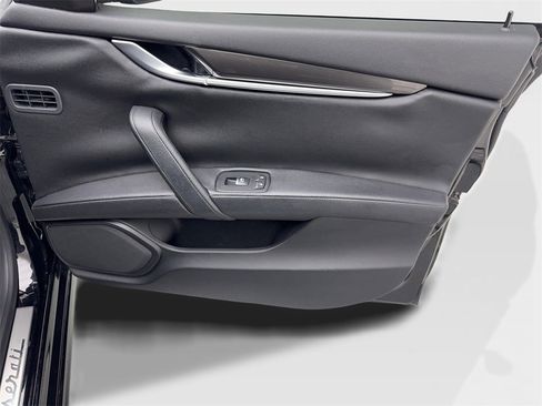Used 2019 Maserati Ghibli image 48