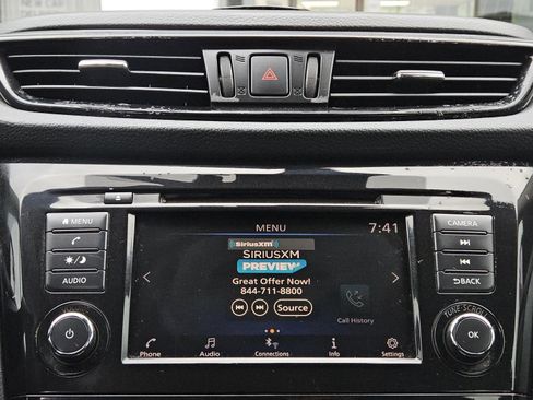 Used 2020 Nissan Rogue Sport S FWD image 13