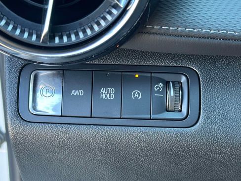 Used 2025 Chevrolet Equinox LT w/ Convenience Package II image 20