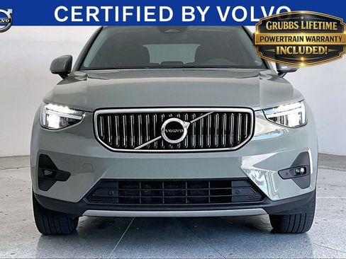 Used 2023 Volvo XC40 B5 Plus w/ Protection Package Premier AWD/4WD image 3