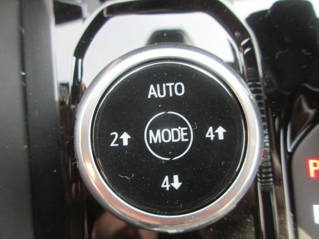 New 2026 GMC Canyon Denali AWD/4WD image 18