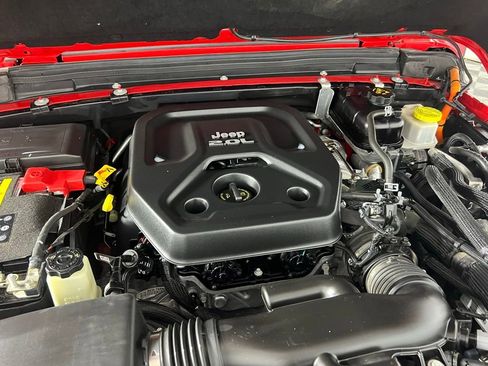 Used 2023 Jeep Wrangler Unlimited Sahara w/ Cold Weather Group image 33