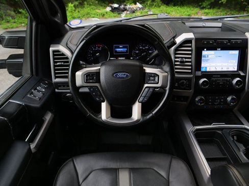 Used 2019 Ford F250 Platinum w/ Platinum Ultimate Package AWD/4WD image 34