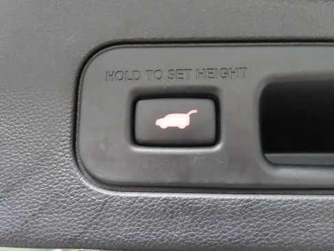 Used 2023 Acura MDX SH-AWD w/ Advance Package image 33