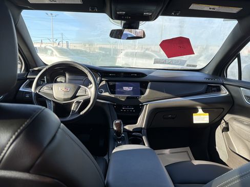 Used 2023 Cadillac XT5 Luxury image 29