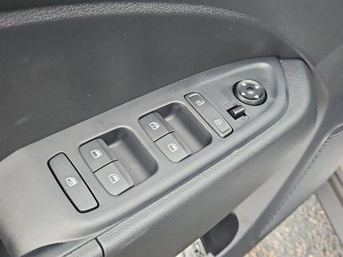 New 2026 Hyundai Venue SEL image 15