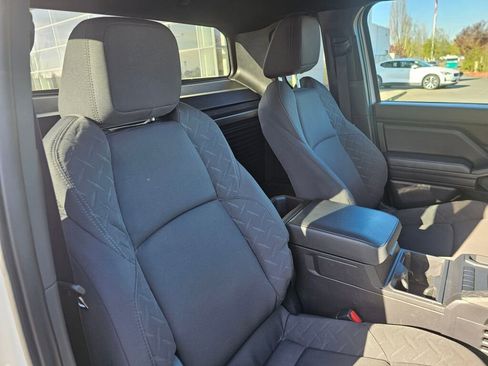 Used 2024 Toyota Tacoma SR image 12