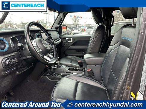 Used 2021 Jeep Wrangler Unlimited Rubicon 4xe w/ Cold Weather Group AWD/4WD image 13