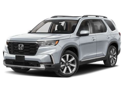 Used 2024 Honda Pilot Touring image 1