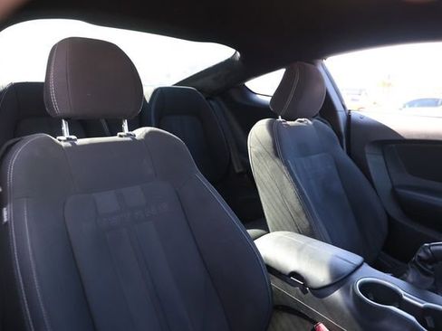 Used 2019 Ford Mustang GT image 19